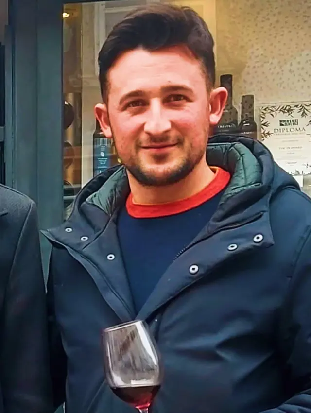 Ivo Pavlović, Witrina